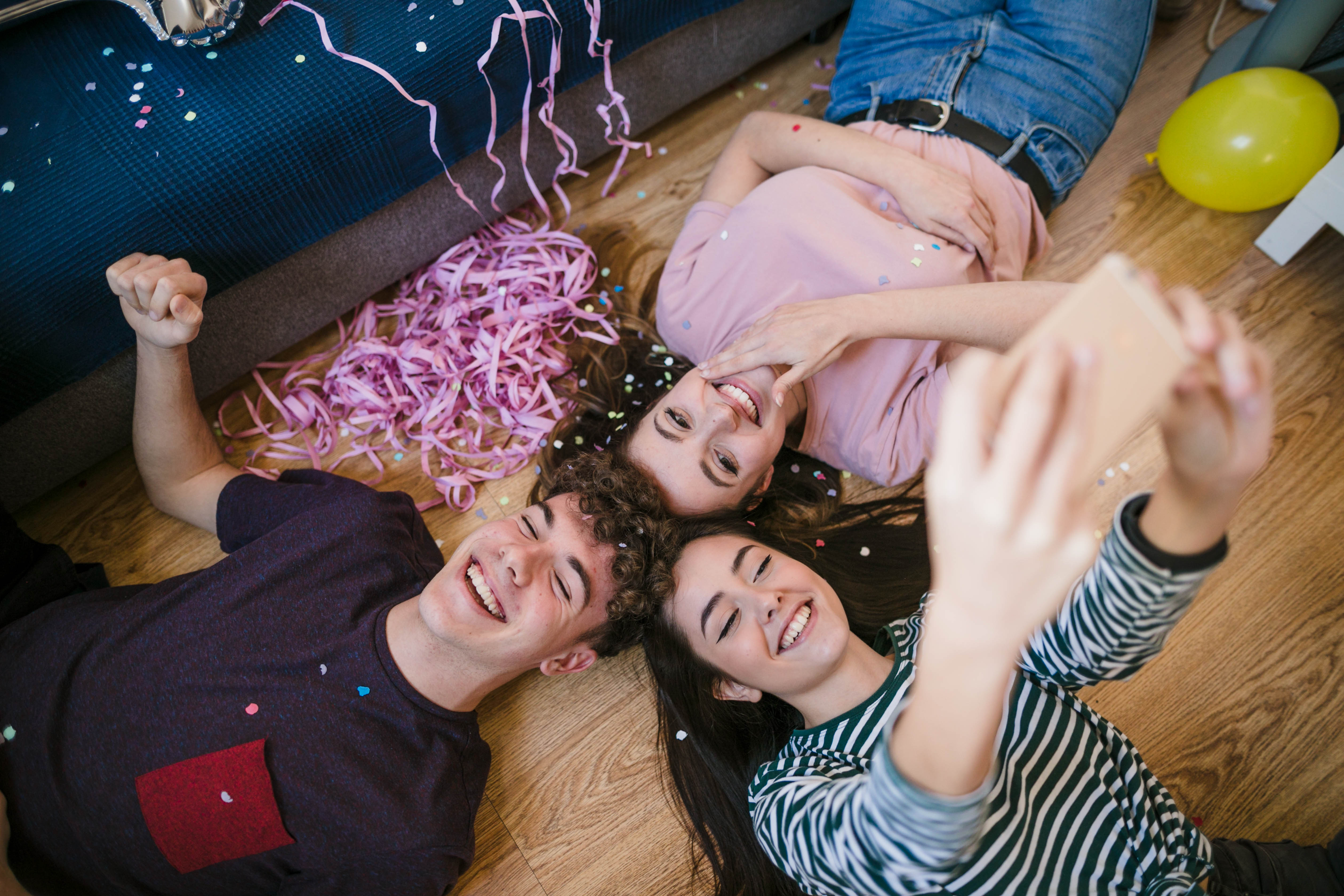 How to Host the Ultimate Truth or Dare Party